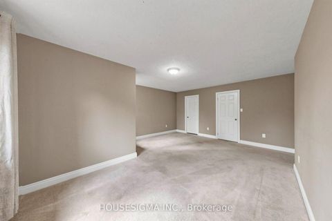 Photo 23 at 35 Auburn Court, Ardagh, Barrie