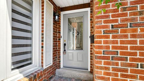 Photo 3 at 52 Lund Street, North Richvale, Richmond Hill