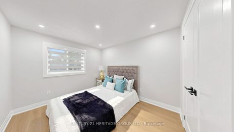 Photo 25 at 52 Lund Street, North Richvale, Richmond Hill
