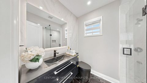 Photo 27 at 52 Lund Street, North Richvale, Richmond Hill
