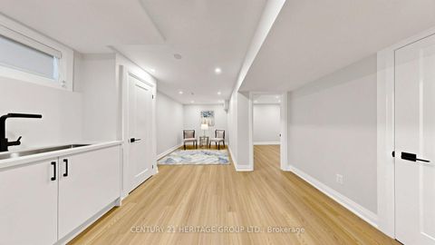 Photo 28 at 52 Lund Street, North Richvale, Richmond Hill