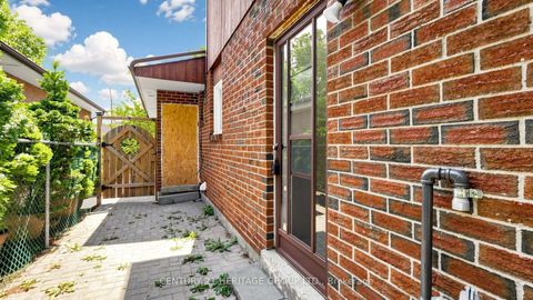 Photo 32 at 52 Lund Street, North Richvale, Richmond Hill