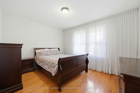 Photo 13 at 40 Kirk Bradden Road E, Queensway, Toronto