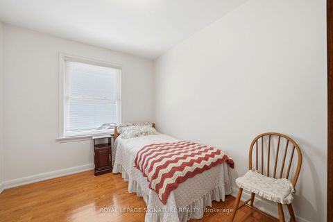 Photo 16 at 40 Kirk Bradden Road E, Queensway, Toronto