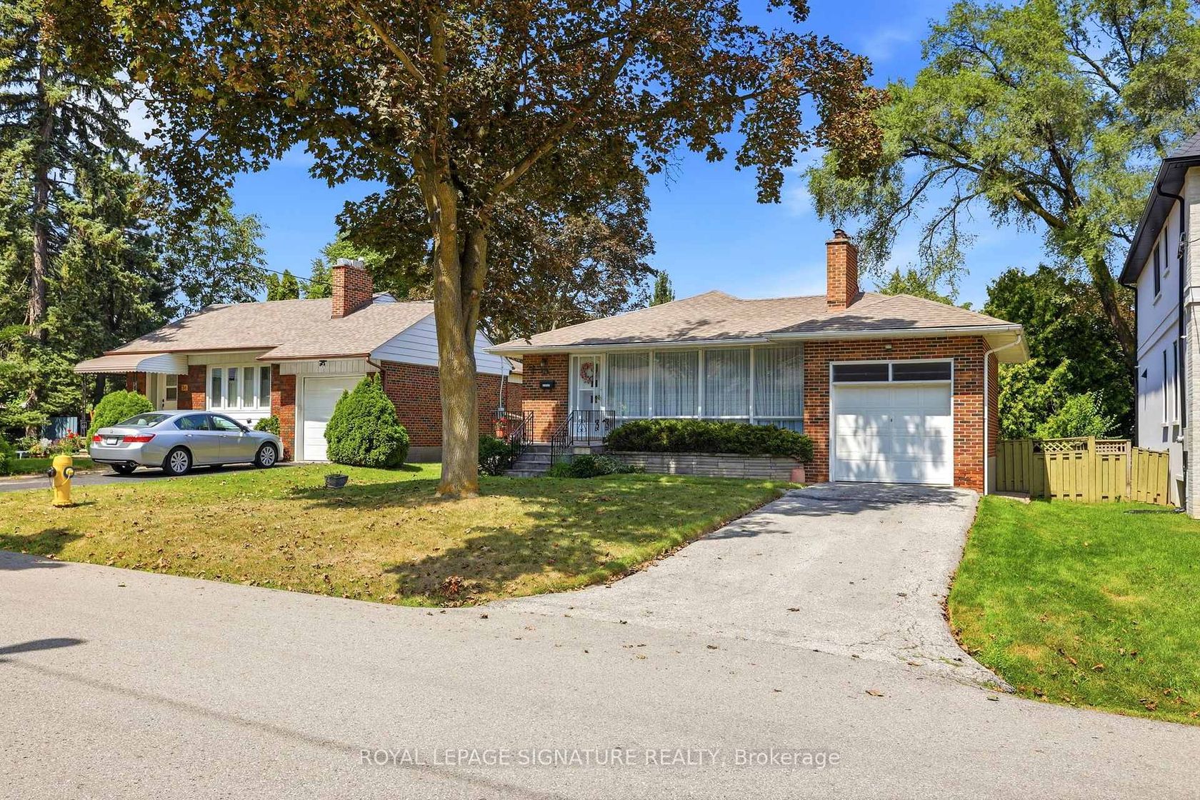 40 Kirk Bradden Road E, Queensway, Toronto 