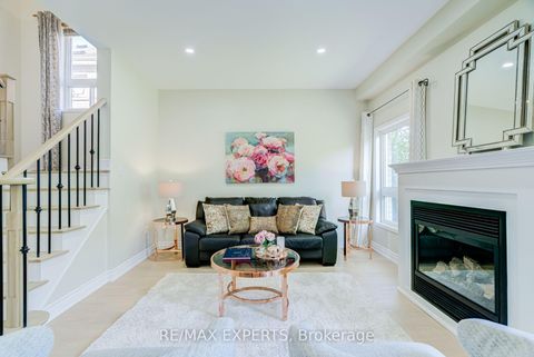 Photo 11 at 45 Naughton Drive, Westbrook, Richmond Hill