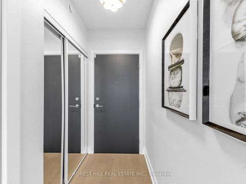 Photo 2 at 810 - 250 Lawrence Avenue W, Lawrence Park North, Toronto