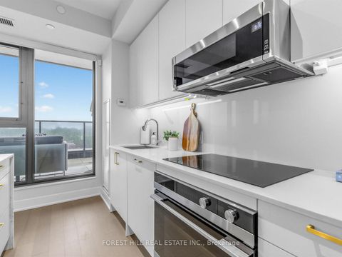 Photo 5 at 810 - 250 Lawrence Avenue W, Lawrence Park North, Toronto