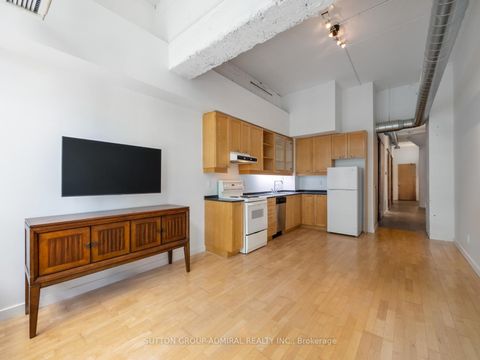 Photo 4 at 626 - 155 Dalhousie Street, Yonge Corridor, Toronto