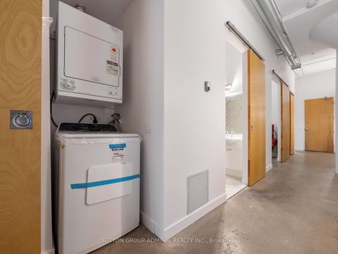 Photo 9 at 626 - 155 Dalhousie Street, Yonge Corridor, Toronto