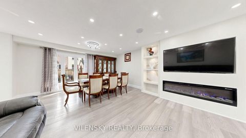 Photo 8 at 31 Lonny Court, Yorkhill, Vaughan