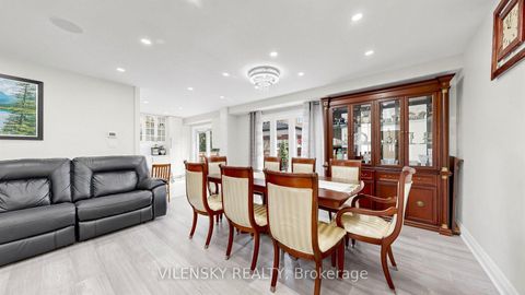 Photo 9 at 31 Lonny Court, Yorkhill, Vaughan