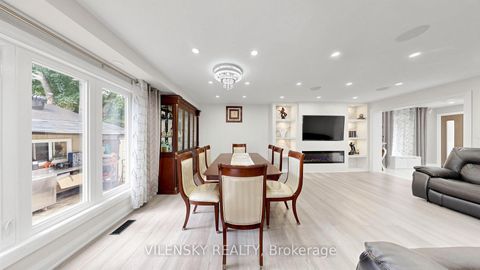 Photo 10 at 31 Lonny Court, Yorkhill, Vaughan