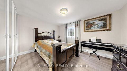 Photo 27 at 31 Lonny Court, Yorkhill, Vaughan