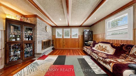 Photo 32 at 31 Lonny Court, Yorkhill, Vaughan