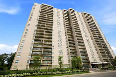 Photo 2 at 909 - 155 Marlee Avenue, Belgravia, Toronto