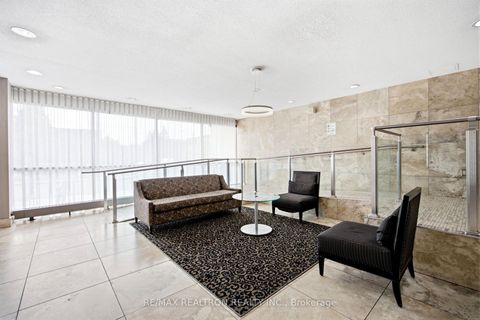 Photo 4 at 909 - 155 Marlee Avenue, Belgravia, Toronto