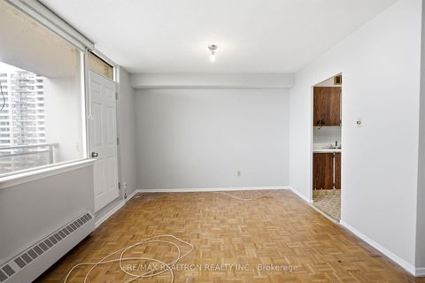 Photo 14 at 909 - 155 Marlee Avenue, Belgravia, Toronto