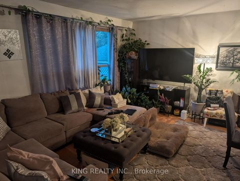 Photo 3 at 78 Pandora Circle, Woburn, Toronto