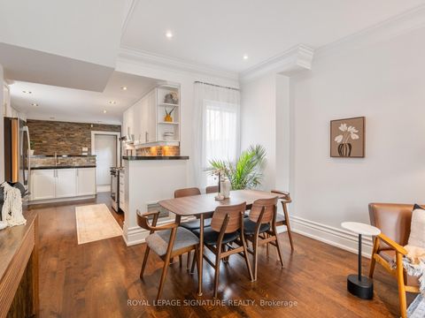 Photo 4 at 4 Whitaker Avenue, Niagara, Toronto