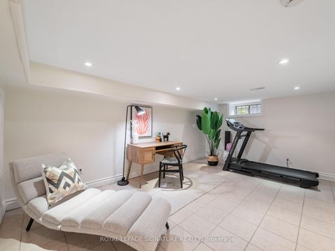 Photo 16 at 4 Whitaker Avenue, Niagara, Toronto