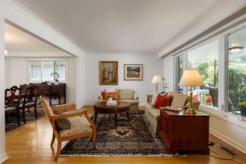 Photo 5 at 36 Thicket Road, Markland Wood, Toronto