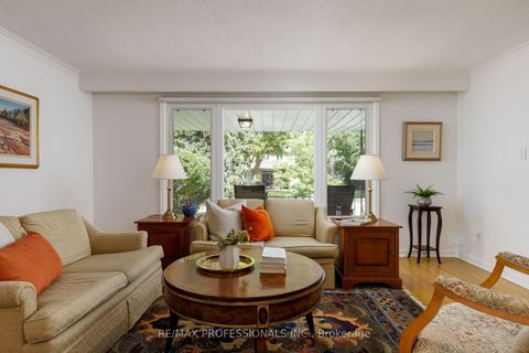 Photo 7 at 36 Thicket Road, Markland Wood, Toronto