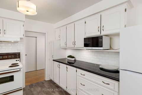 Photo 16 at 36 Thicket Road, Markland Wood, Toronto