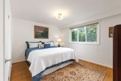 Photo 21 at 36 Thicket Road, Markland Wood, Toronto