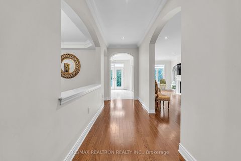 Photo 5 at 20 Rock Elm Court, Patterson, Vaughan