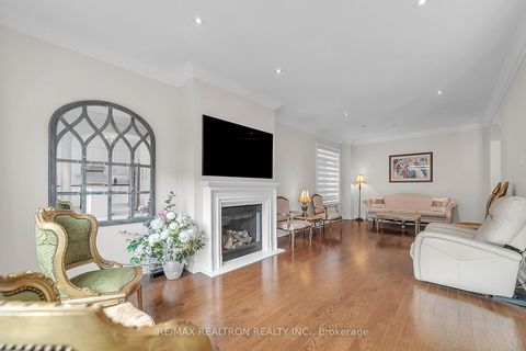 Photo 7 at 20 Rock Elm Court, Patterson, Vaughan
