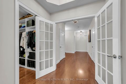 Photo 16 at 20 Rock Elm Court, Patterson, Vaughan