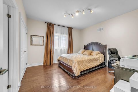 Photo 20 at 20 Rock Elm Court, Patterson, Vaughan