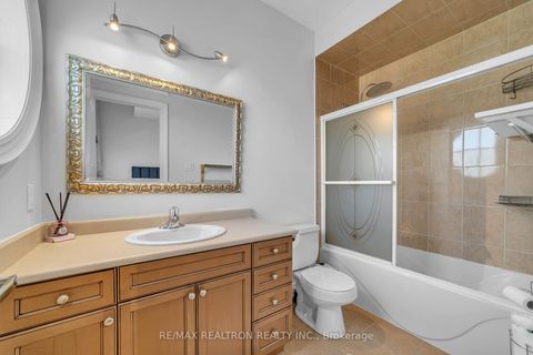 Photo 26 at 20 Rock Elm Court, Patterson, Vaughan