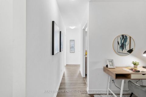 Photo 8 at 920 - 1787 St Clair Avenue W, Pellam Park, Toronto