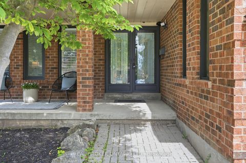 Photo 1 at 94 Roxana Avenue, West Woodbridge, Vaughan