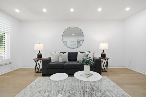 Photo 5 at 94 Roxana Avenue, West Woodbridge, Vaughan