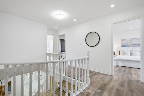 Photo 18 at 94 Roxana Avenue, West Woodbridge, Vaughan