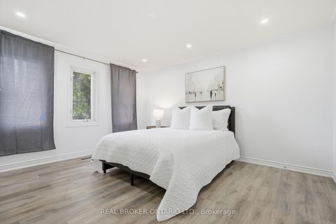 Photo 29 at 94 Roxana Avenue, West Woodbridge, Vaughan