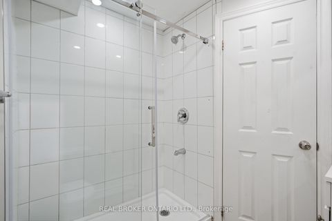 Photo 37 at 94 Roxana Avenue, West Woodbridge, Vaughan
