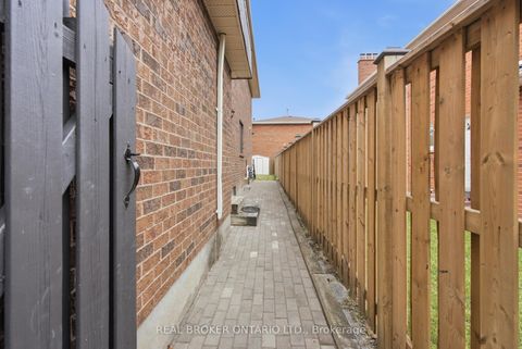 Photo 41 at 94 Roxana Avenue, West Woodbridge, Vaughan