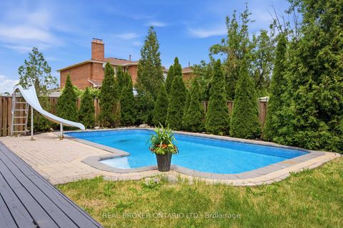 Photo 45 at 94 Roxana Avenue, West Woodbridge, Vaughan