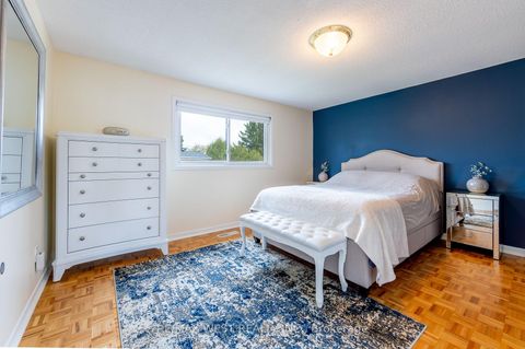 Photo 15 at 20 Sanderson Crescent, North Richvale, Richmond Hill
