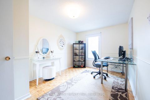 Photo 19 at 20 Sanderson Crescent, North Richvale, Richmond Hill