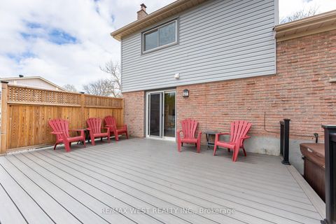 Photo 24 at 20 Sanderson Crescent, North Richvale, Richmond Hill