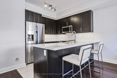 Photo 5 at 505 - 10 Drummond Street, Mimico, Toronto