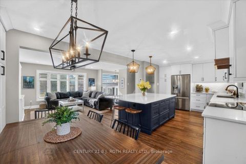 Photo 2 at 13 Clover Avenue, Allandale Heights, Barrie