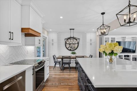 Photo 4 at 13 Clover Avenue, Allandale Heights, Barrie