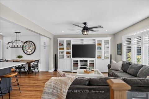 Photo 12 at 13 Clover Avenue, Allandale Heights, Barrie