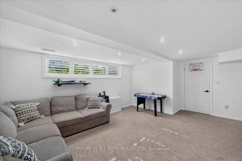 Photo 35 at 13 Clover Avenue, Allandale Heights, Barrie